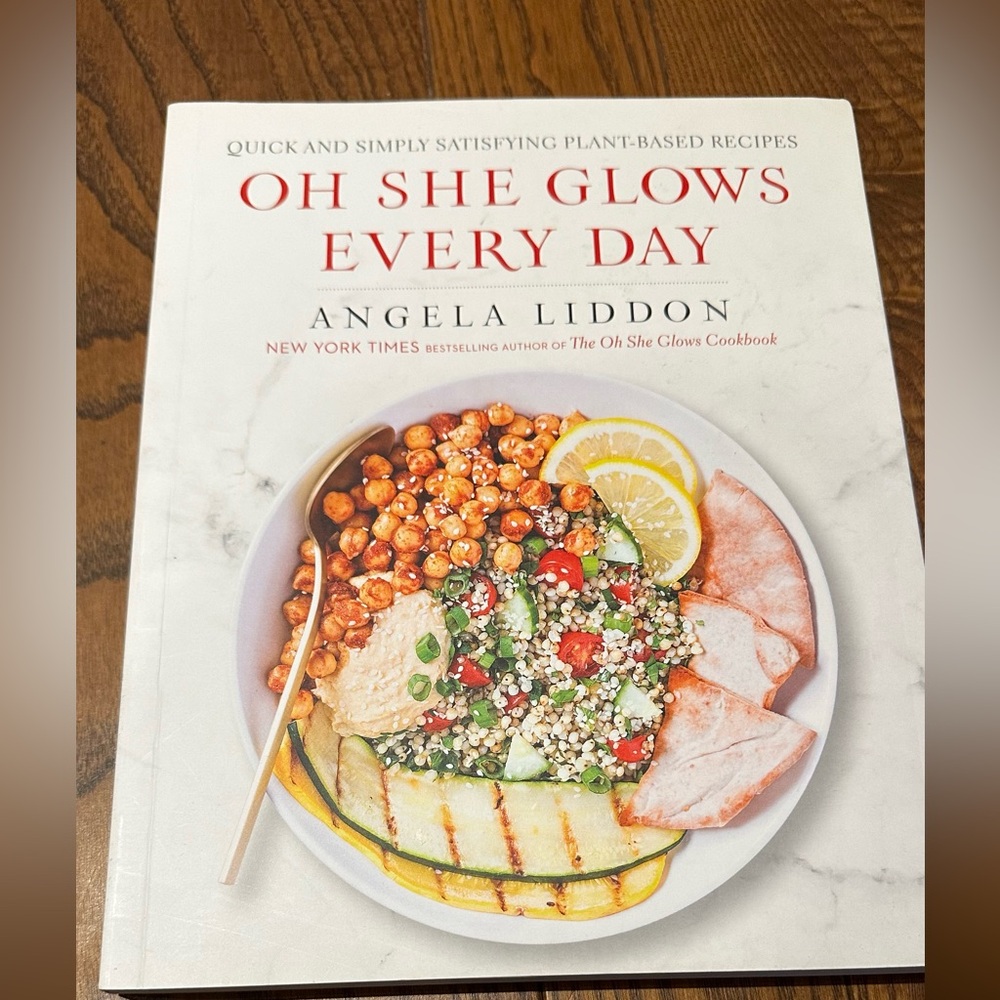 Brand New Oh She Glows Everyday Cookbook
